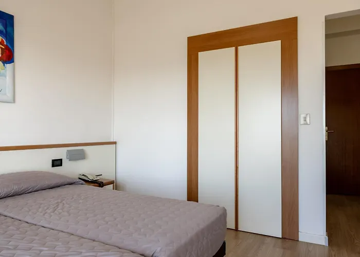 Continental Hotel 3*