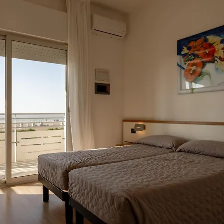 Ξενοδοχείο Continental 3*