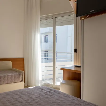 Continental Ξενοδοχείο 3*