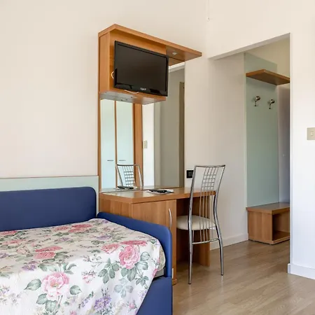 Continental Hotel 3*