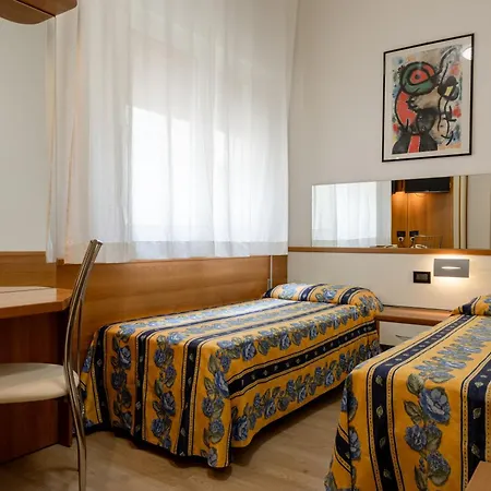 Continental Hotel 3*